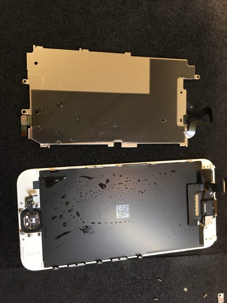 水没したiphone6 画面側